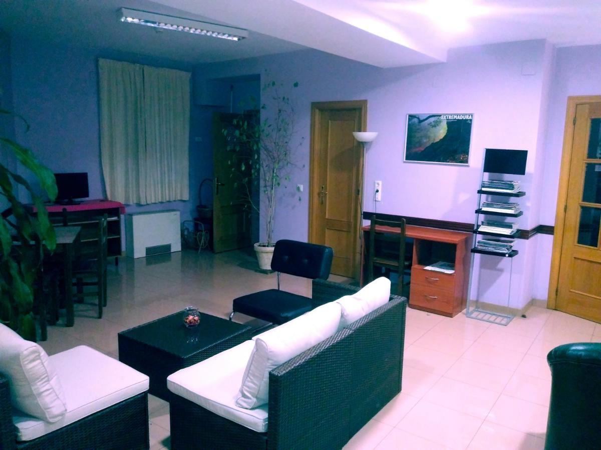 Dora Hotel